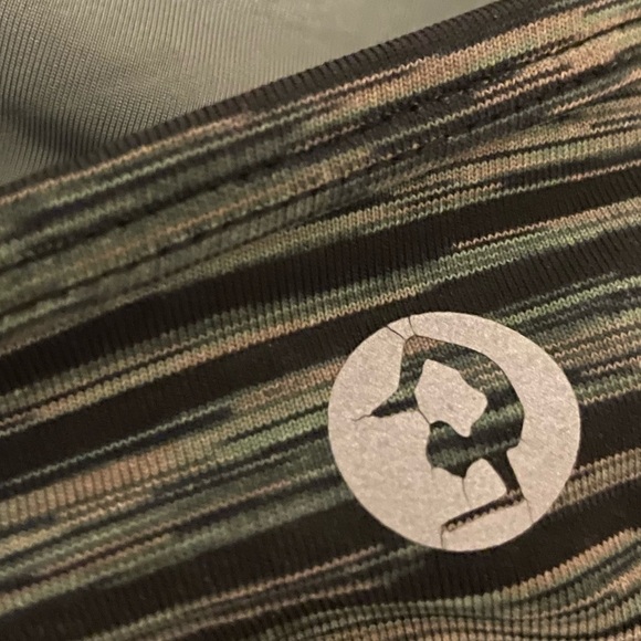 Scorpio Sol Green Black Stripe Workout Bra Size Small - Picture 6 of 7